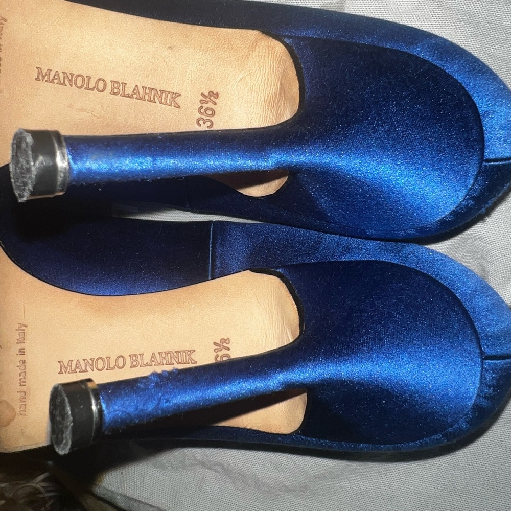 Women's shoes